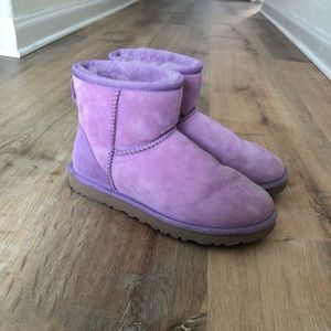 UGG Classic Mini